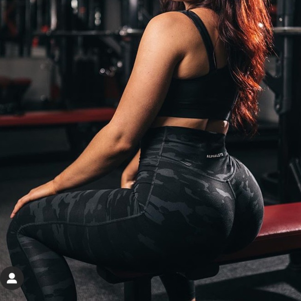 Alphalete Surface Pocket Camo Leggings